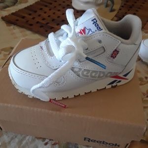 Altered icon Reebok